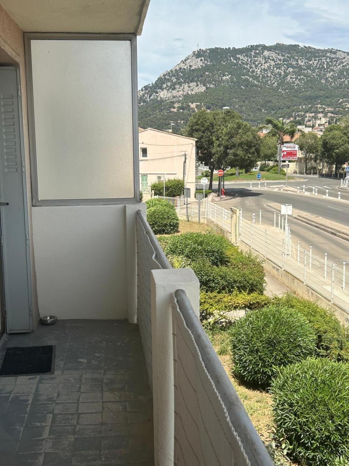 T4 Lumineux Et Spacieux, Parking Et Parc Prive Τουλόν Εξωτερικό φωτογραφία